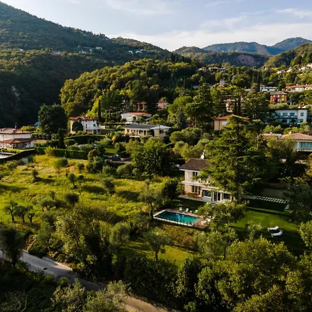 Villa Dei Lauri - Vista Con Piscina