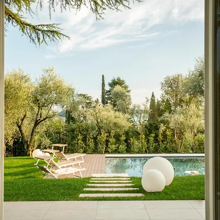 Dei Lauri - Vista Con Piscina Villa Salò