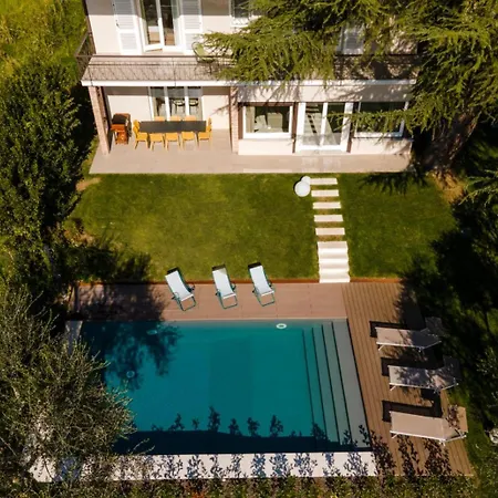 Dei Lauri - Vista Con Piscina Villa *